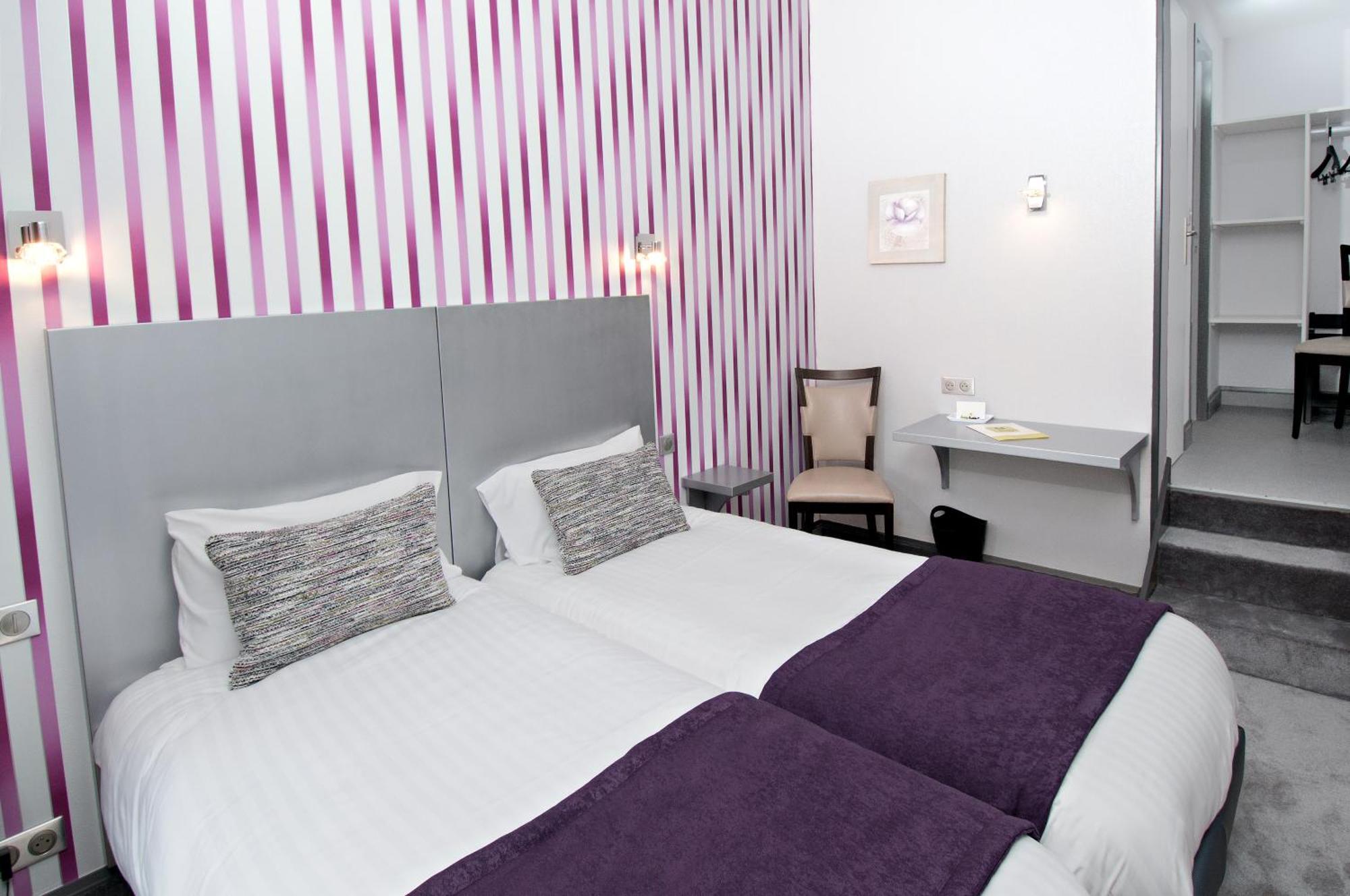 Logis Hotel Restaurant Nougier Saint-Etienne-de-Fursac ห้อง รูปภาพ