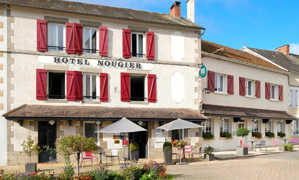 Logis Hotel Restaurant Nougier Saint-Etienne-de-Fursac ภายนอก รูปภาพ