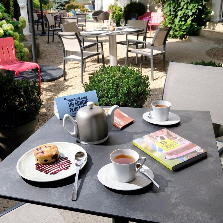 Logis Hotel Restaurant Nougier Saint-Etienne-de-Fursac ภายนอก รูปภาพ